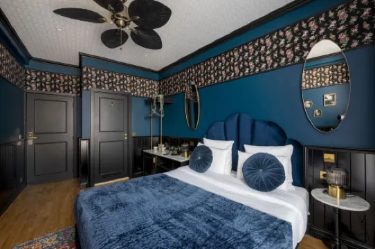 โรงแรม Craves