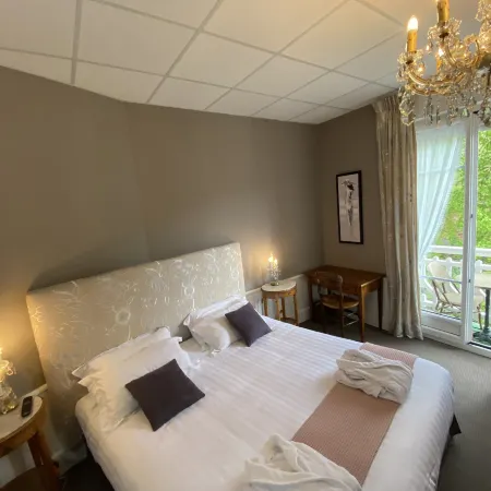 Brit Hotel & Spa le Roc au Chien