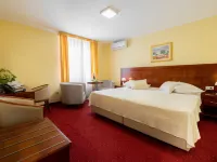 Villa Riva Hotels in der Nähe von Strand Nugal
