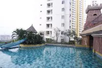 Modern Look and Comfy Studio Great Western Resort Apartment Hoteles en North Panunggangan