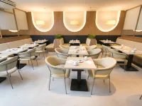 Regency Park Hotel Hotels near Leme Beach