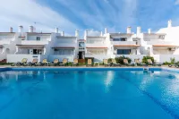Oura Parque Apartamentos Turisticos - Holiday Parks