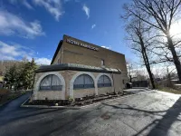 ホテル ヴァルンスドルフ のホテル