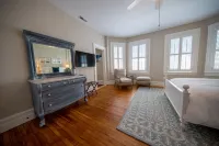 The Edenton Collection-Captain's Quarters Inn Hotels in Edenton