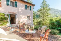 Villa Birdsong in Camaiore