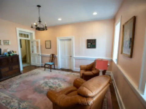Thomas Rose Inn Hotels in Lewisburg