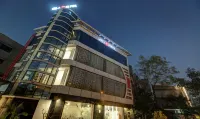 Treebo Glassotel Hotels in der Nähe von PC Chandra Garden