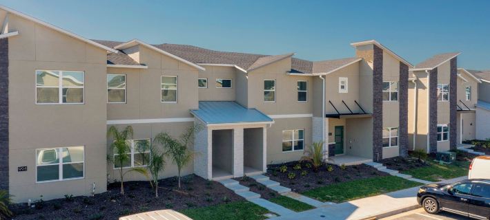 Stunning 4 Bd w/ Pool Close to Disney @ Champions Gate 990 Hotels in Four Corners
