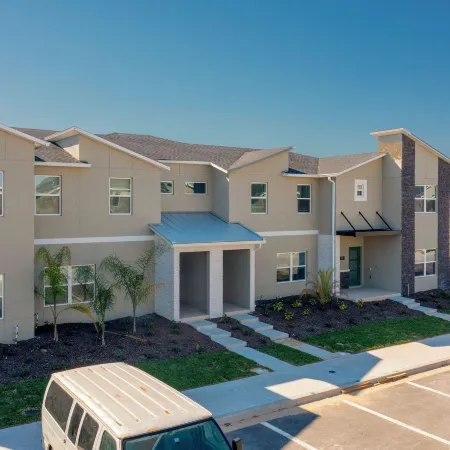 Stunning 4 Bd w/ Pool Close to Disney @ Champions Gate 990