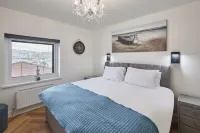 Wadsworth cottage