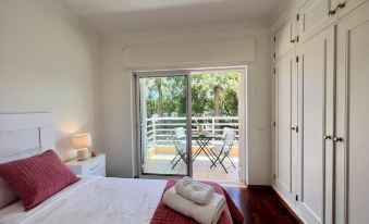 Vilamoura Central 2 with Pool by Homing