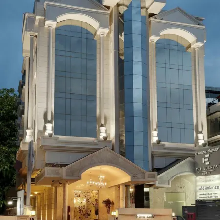 The Elanza Hotel, Bangalore Отели рядом с достопримечательностью «Уб Города»