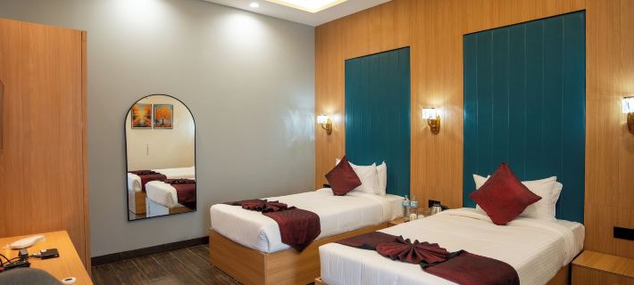 Pravasa Stay Near Luv Kush Square Hotels in Indore