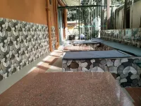 Tropical Suites Hotel di Phuntsholing