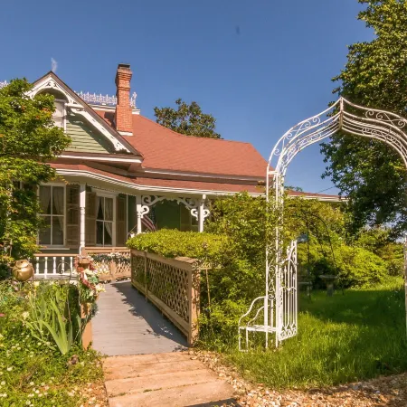 Holly House of Hamilton