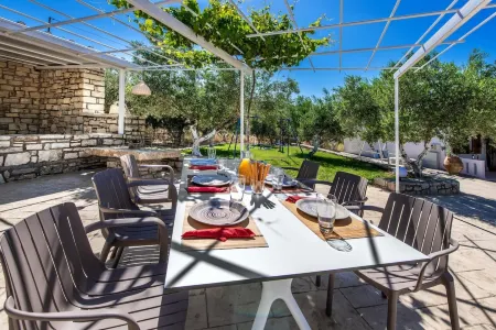 Villa Avra - with Private Pool