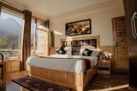 PERSIMMON FARMSTEAD Hotel di Naggar