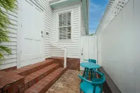 Open Concept with Chef's Kitchen and Courtyard - Luxurious Historic Studio