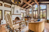 Spectacular Tennis Court and Stunning Pool - Luxurious Tennis Estate