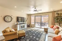 Private Hot Tub and Scenic Terrace - Luxurious Mountain Escape