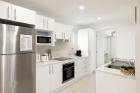 Smart Suites Self Check-in Apartments - 14 Freney - 3-Star