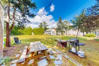 The Spray Hotels in Harwich Port