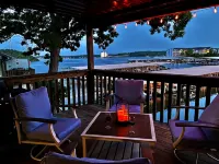 Lakeside Pool and Stunning Views - Serene Waterfront Retreat