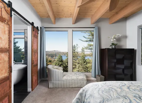 Breathtaking Lake Views and Fun Entertainment Options - Stunning Haven Hotel di Lake Arrowhead
