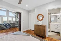 Panoramic Mountain Views and Cozy Hot Tub - Elegant Cabin Escape