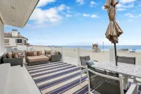 Spectacular Ocean Views and Spacious Decks - Charming Coastal Haven