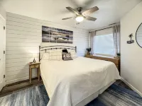 Inn Building Condo #112 -updated beautiful condo Hotel a Garden City