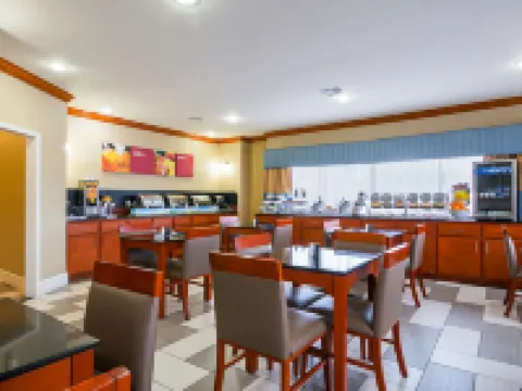 Comfort Suites Lake Charles Hotels in Lake Charles