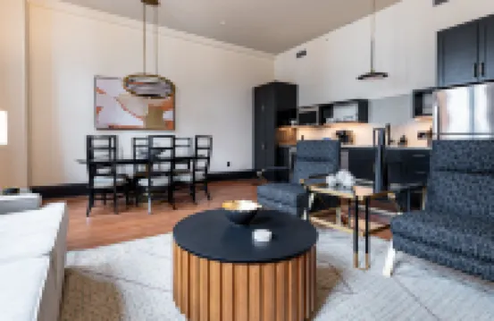 2BR Amazing Views Walk to French Quarter | The Mayfair