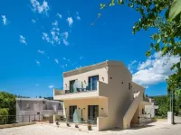 The 7 Suites by Konnect, An Elegant Living in Ipsos Hotels in Ipsos