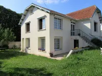 Big house in the center of Marennes