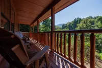 Hot Tub, Fire Pit and Scenic Porch Retreat - Charming Private Cabin Hotel di Sevier County