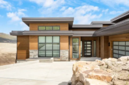 Breathtaking Views and Hot Tub - Luxurious Mountain Oasis