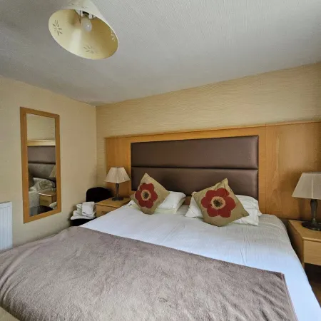 Homesly the Station Hotel