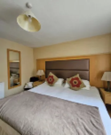 Homesly the Station Hotel