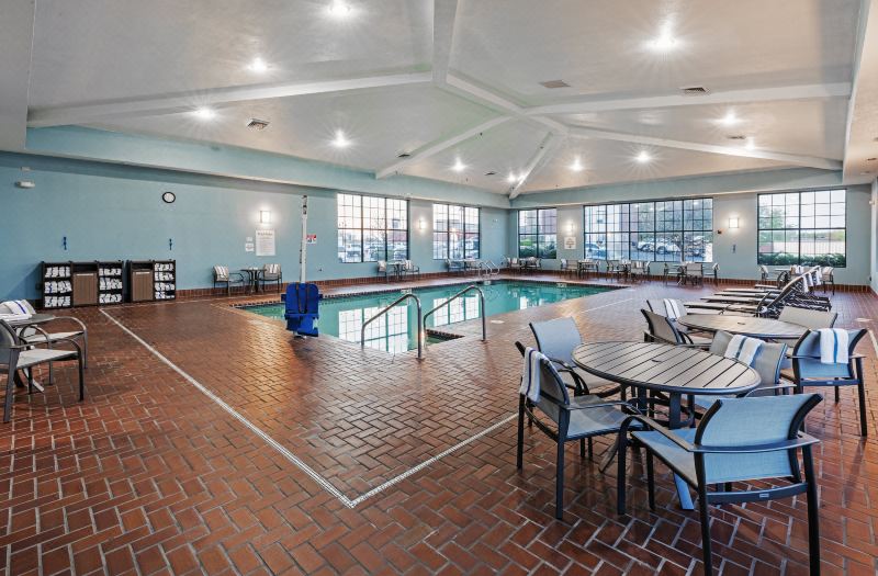 Holiday Inn Express & Suites Tulsa S Broken Arrow HWY 51 by IHG photo 4