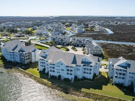 A Pirates Life - Fishing, Boat Slip, Pool, Gym! Отели рядом с достопримечательностью «Парк Роанок Фестивал»