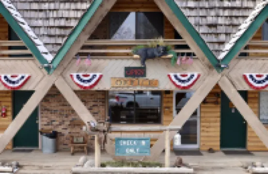 Rocky Mountain Lodge Hotels in 