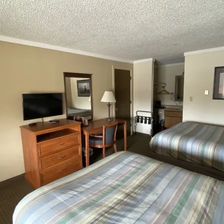 Snowshoe Motel