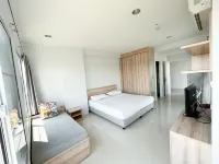 Des Res Hotel and Residence Hotels in Samut Prakan