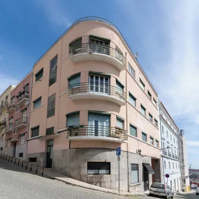 Limehome Lisbon Calçada do Cardeal Hotels near Santa Apolonia Train Station