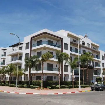 Rofaida Appart'Hotel Отели рядом с достопримечательностью «Легзира»