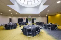 Sure Hotel by Best Western Nantes Beaujoire Hotels in Basse-Goulaine