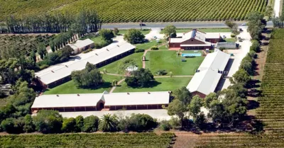 Coonawarra Place Motor Inn Hotels in 