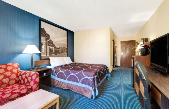 哈欽森温德姆速8酒店