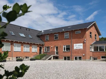 Aarhus Hostel og Hotel Отели в г. Сканнерборг